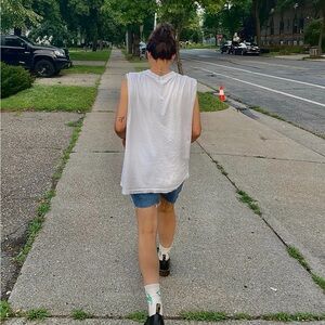 Meet your Posher, Vik